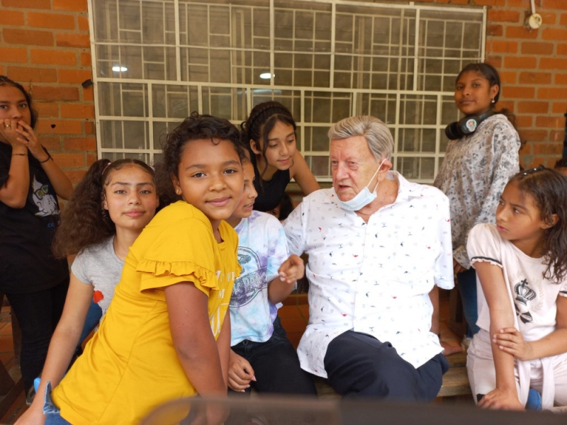 MEJORAR Y REPARAR EL SUEÑO Y DESCANSO DE NIÑOS Y ADOLESCENTES EN COLOMBIA